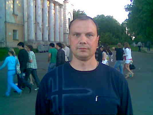 Виктор Левашов Ярославль Волжская набережная май 2009